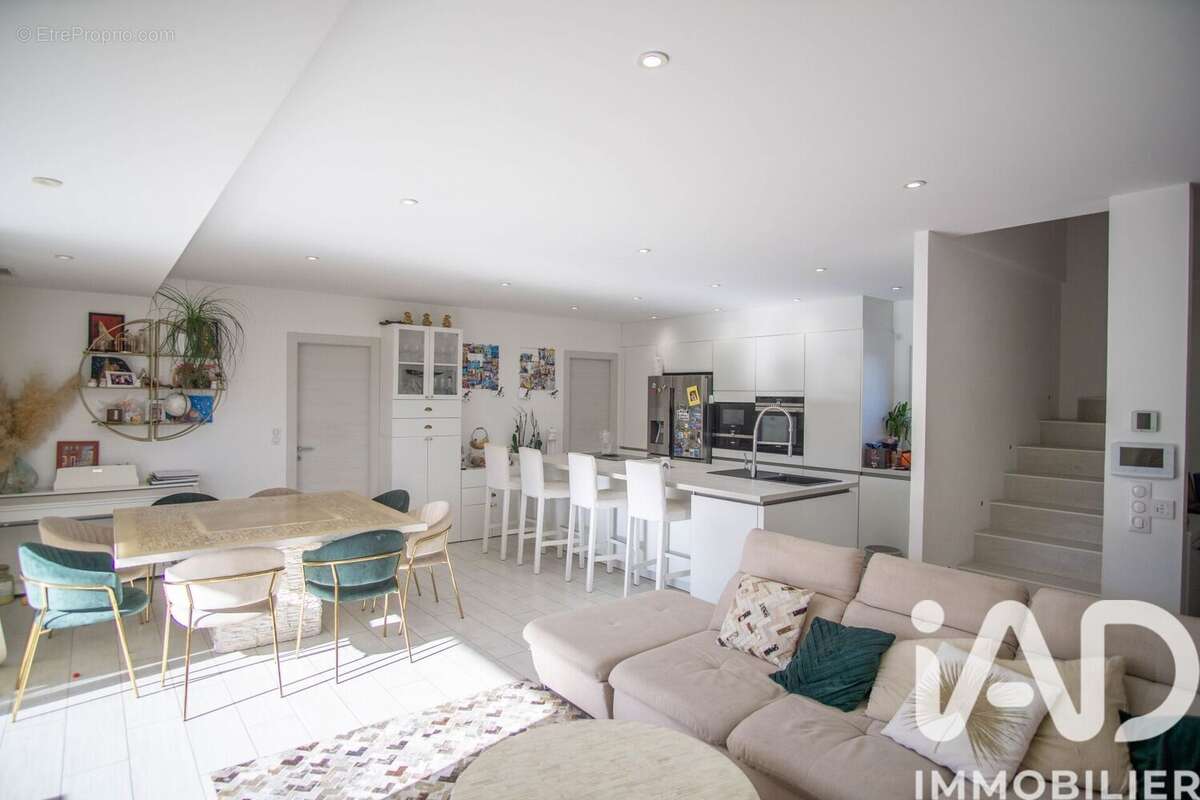 Photo 3 - Maison à PUGET-SUR-ARGENS