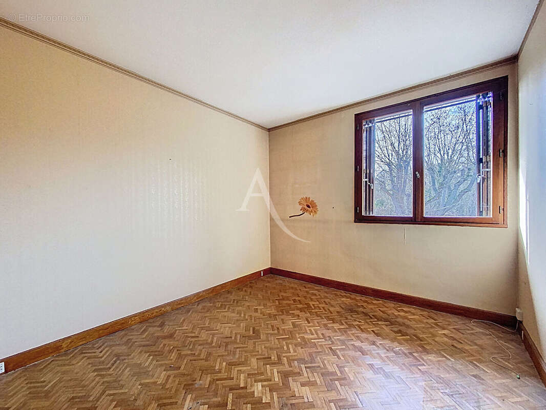 Appartement à MAREIL-MARLY