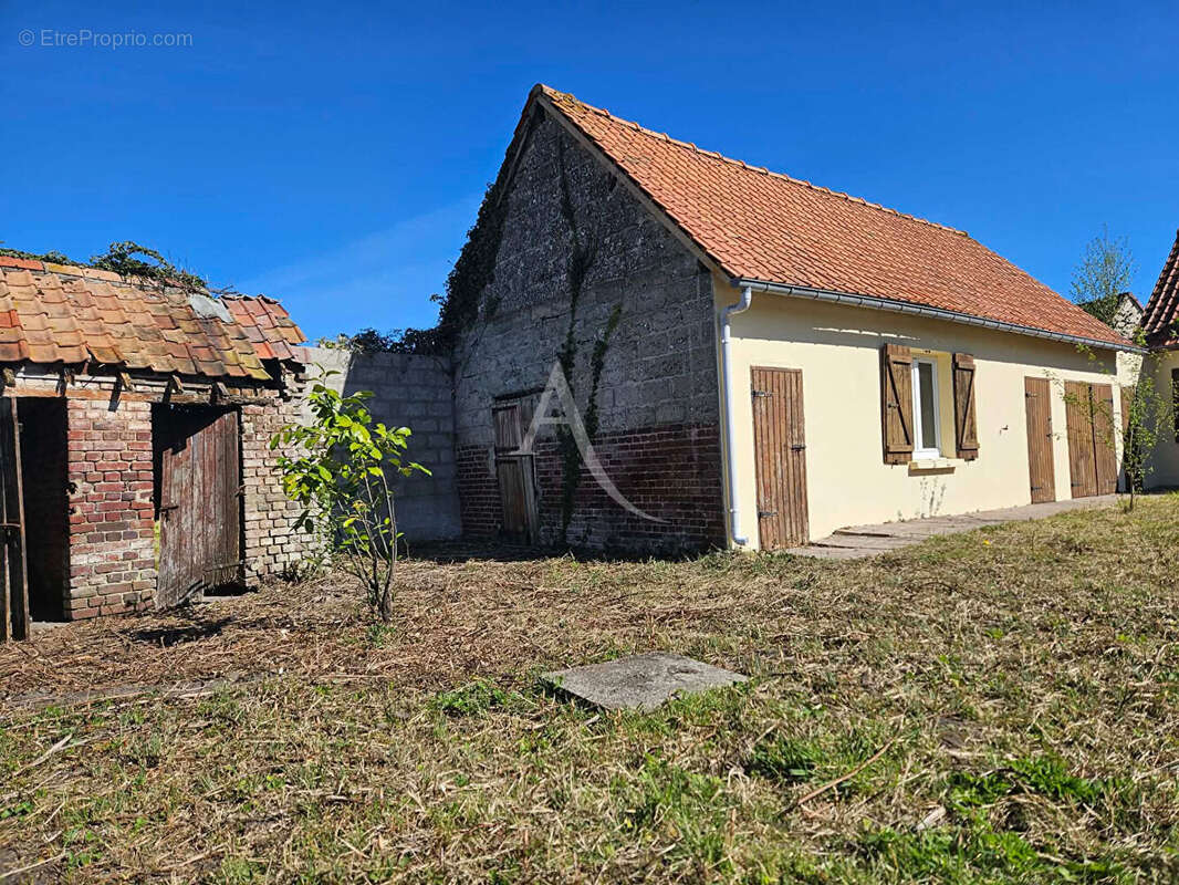 Maison à SAINT-QUENTIN-EN-TOURMONT