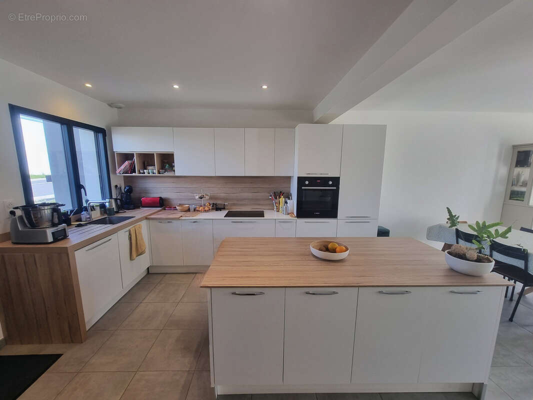 Maison à SAINT-ERBLON