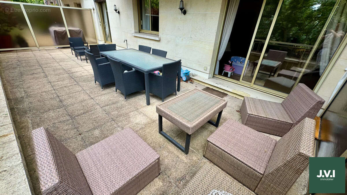 Appartement à ENGHIEN-LES-BAINS