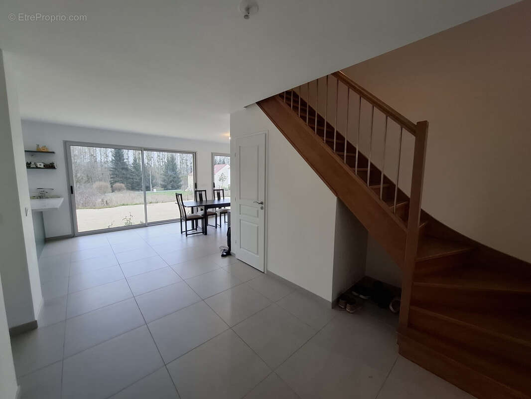 Maison à COULOMMIERS