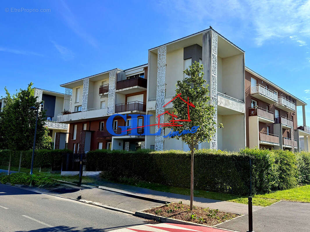 Appartement à MOISSY-CRAMAYEL