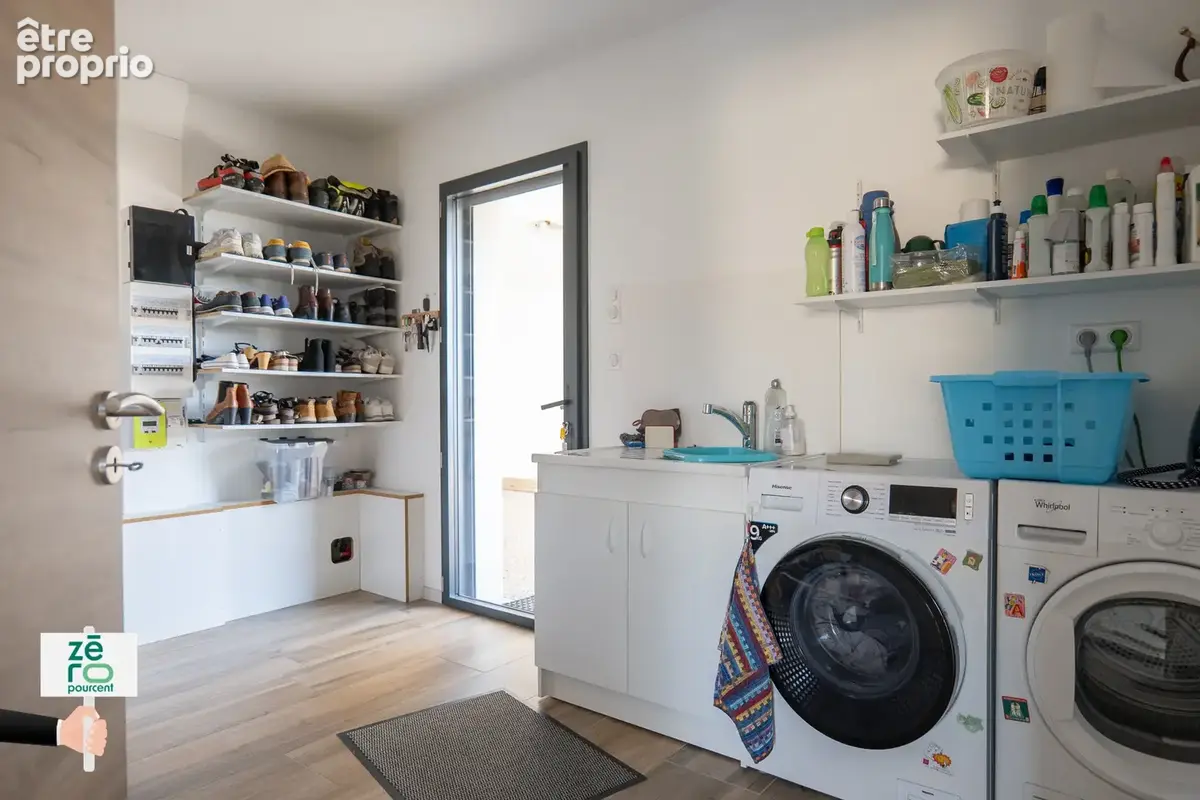 Ensemble immobilier récent de plain-pied à Saint-Michel-en-l’Herm   Maison de 110 m2 et logement indépendant - photo 9