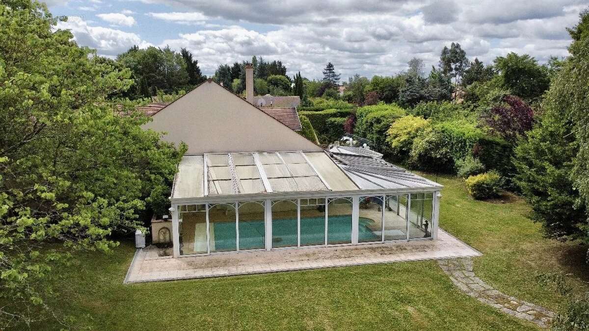 Maison à OZOIR-LA-FERRIERE