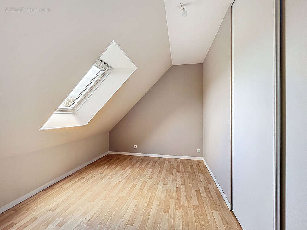 Maison à DOL-DE-BRETAGNE