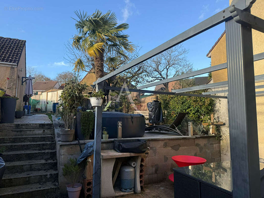 Maison à CREGY-LES-MEAUX