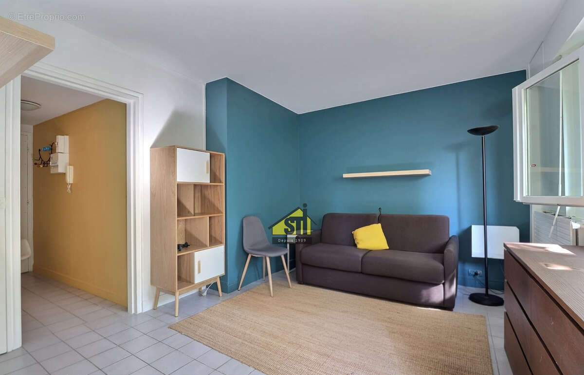Appartement à PARIS-14E