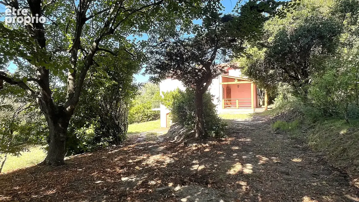 Photo Maison à Berre-Les-Alpes au prix de 418 000€
