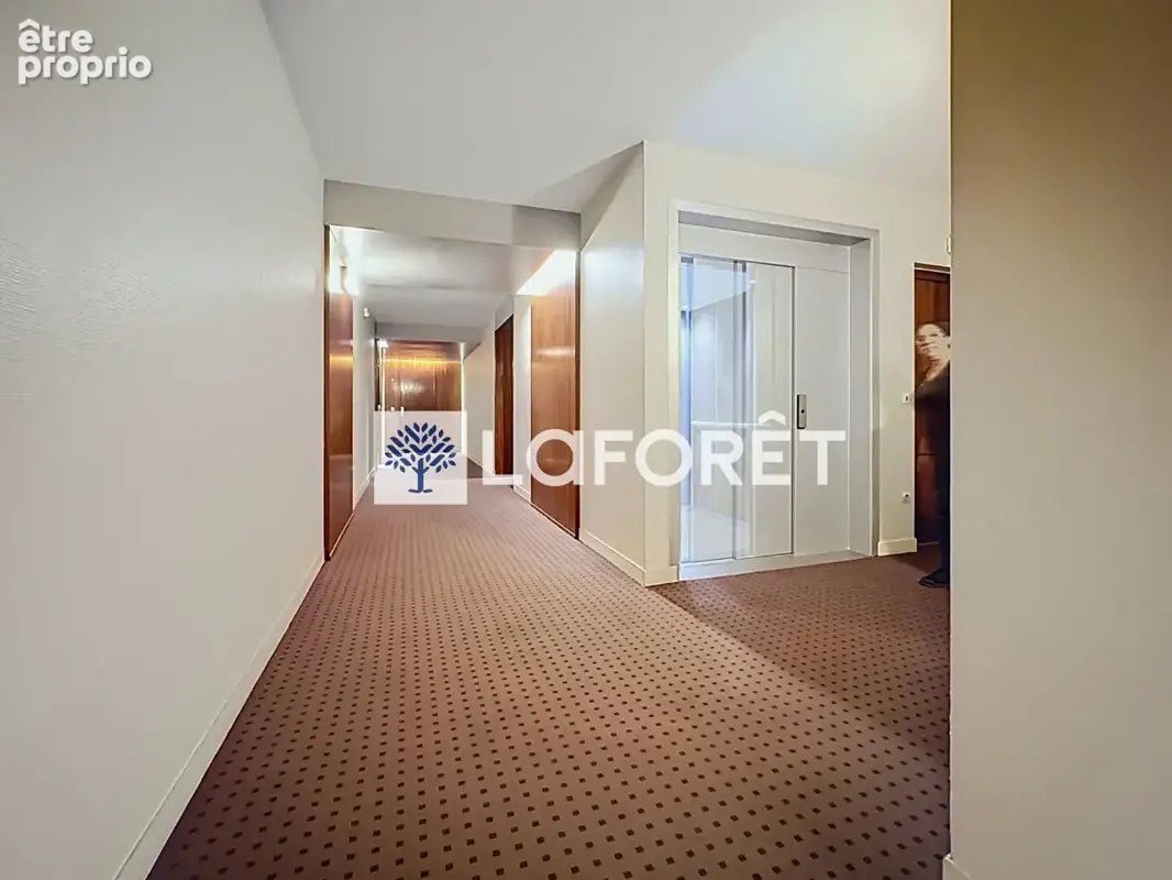 À vendre - Appartement T1 vendu loué - Centre ville de Poitiers - photo 2
