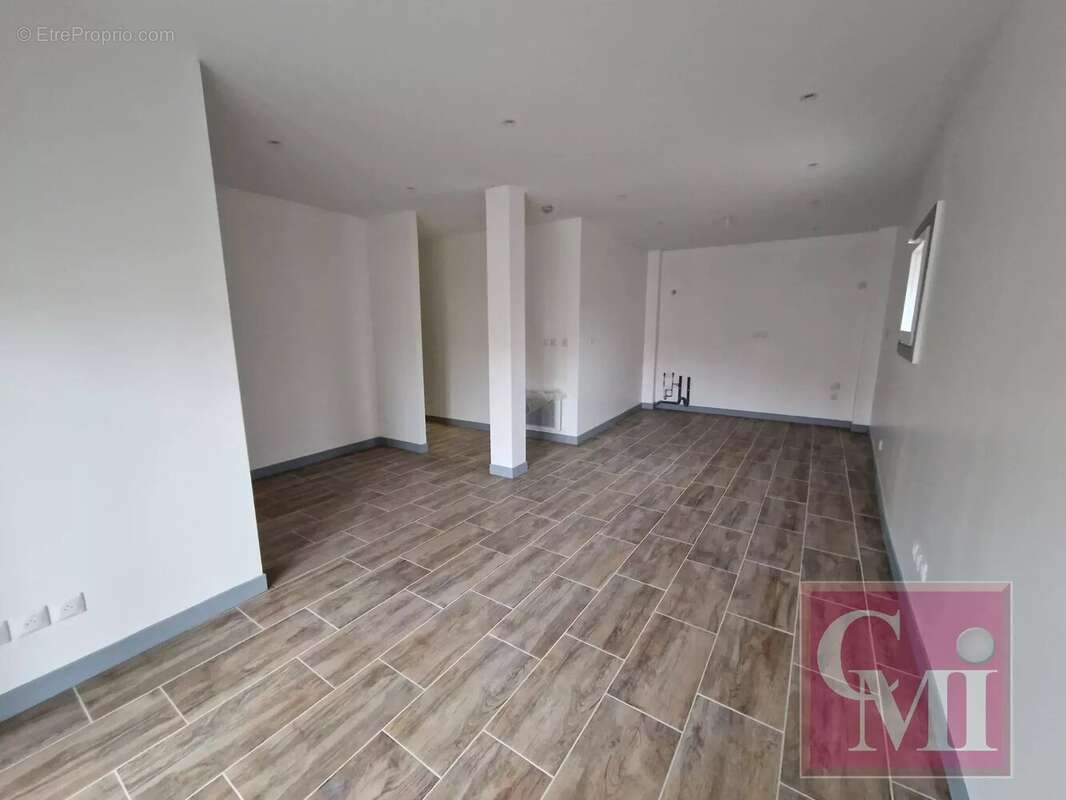 Appartement à BREUILLET