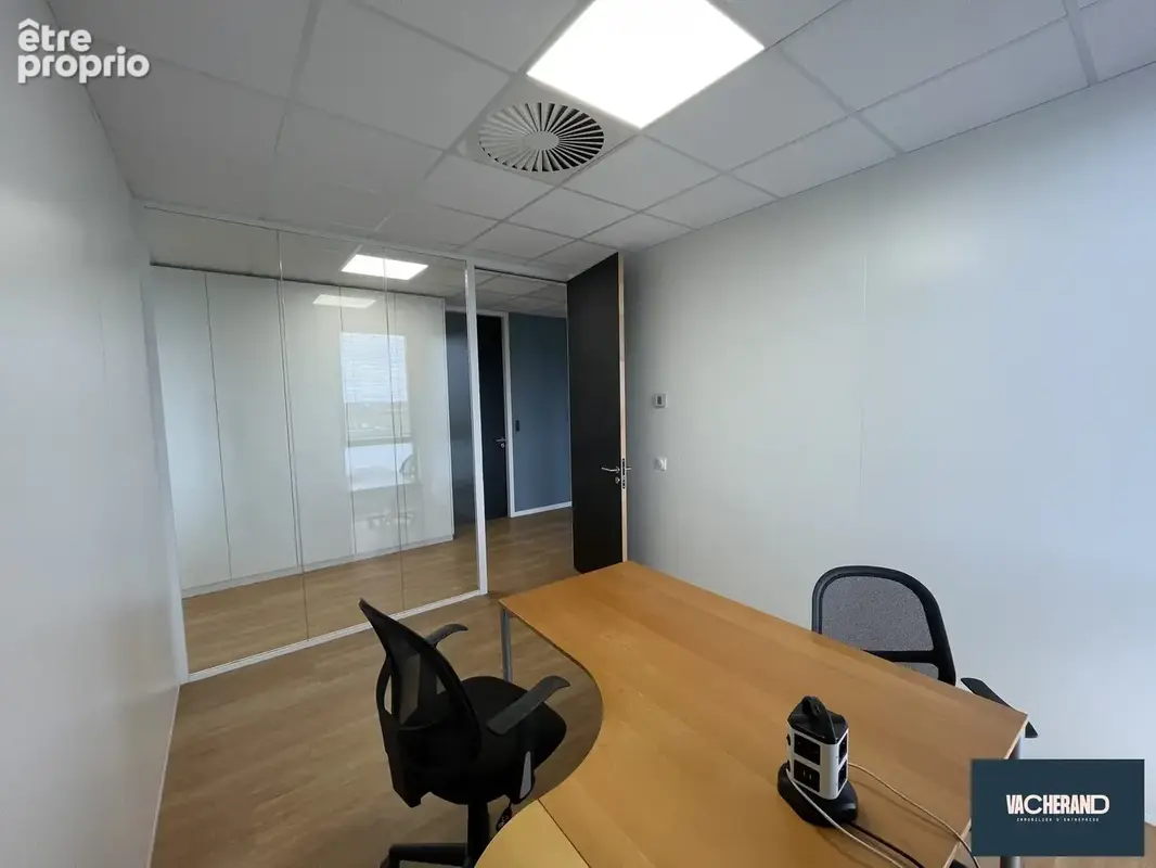 Commerce 327 m² à vendre à Lesquin (59810) - photo 7