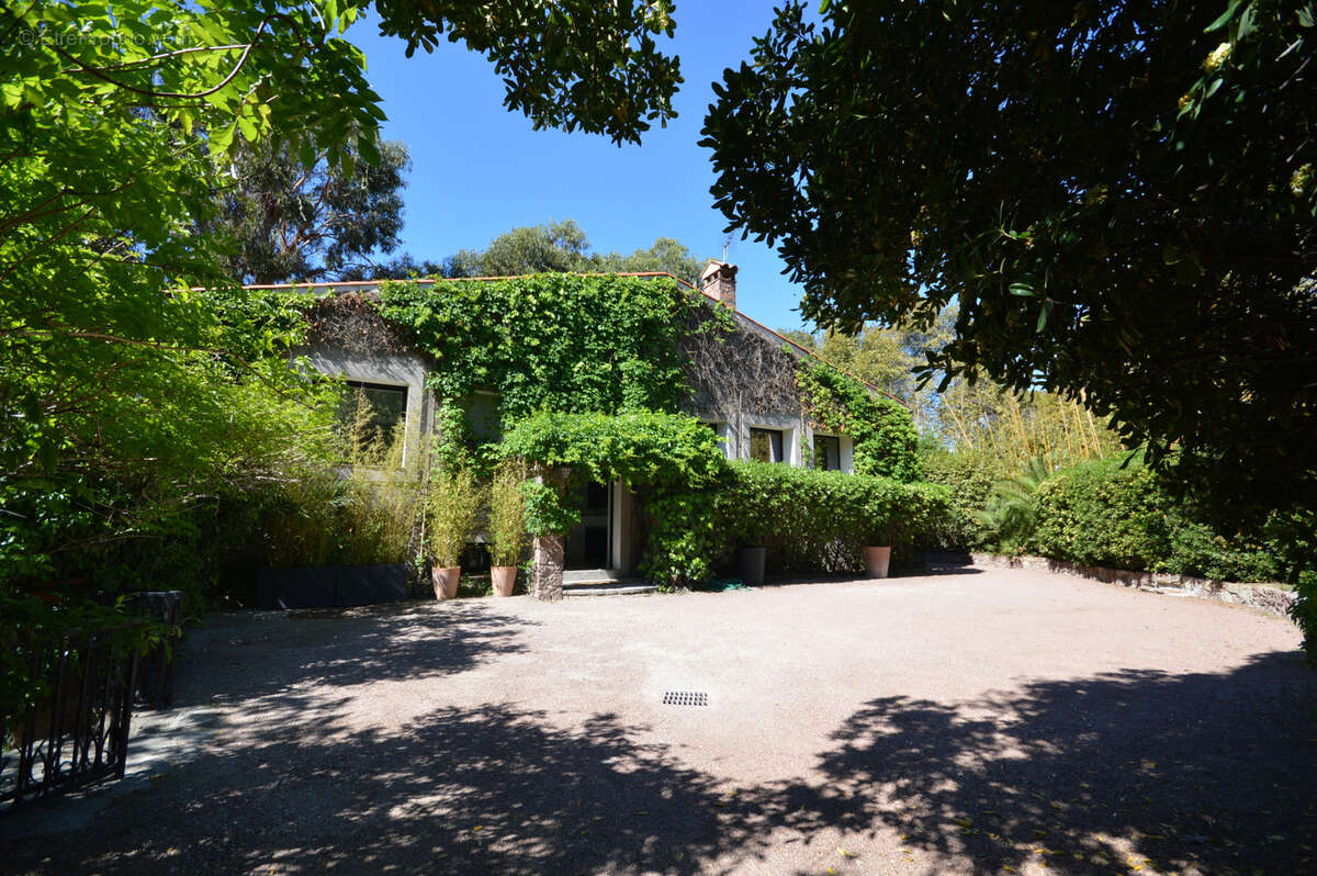 Maison à SAINT-RAPHAEL