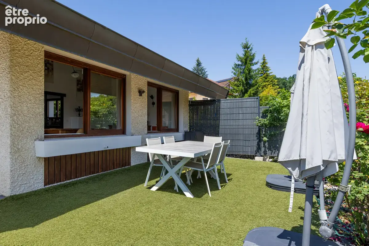 Maison - Poisy - 238 m2 avec piscine - photo 17
