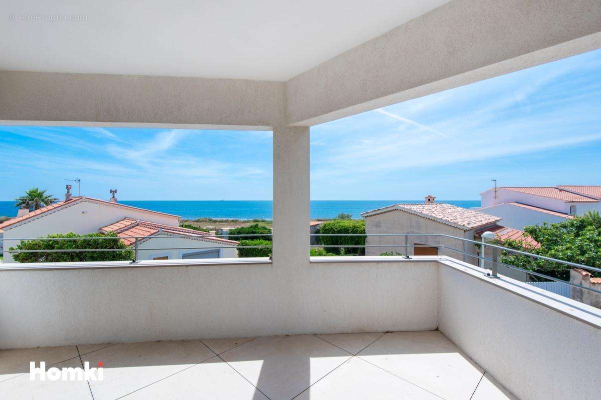 CARRO – Maison mitoyenne d’un côté avec terrasse de 19 m² et vue mer panoramique - photo 6