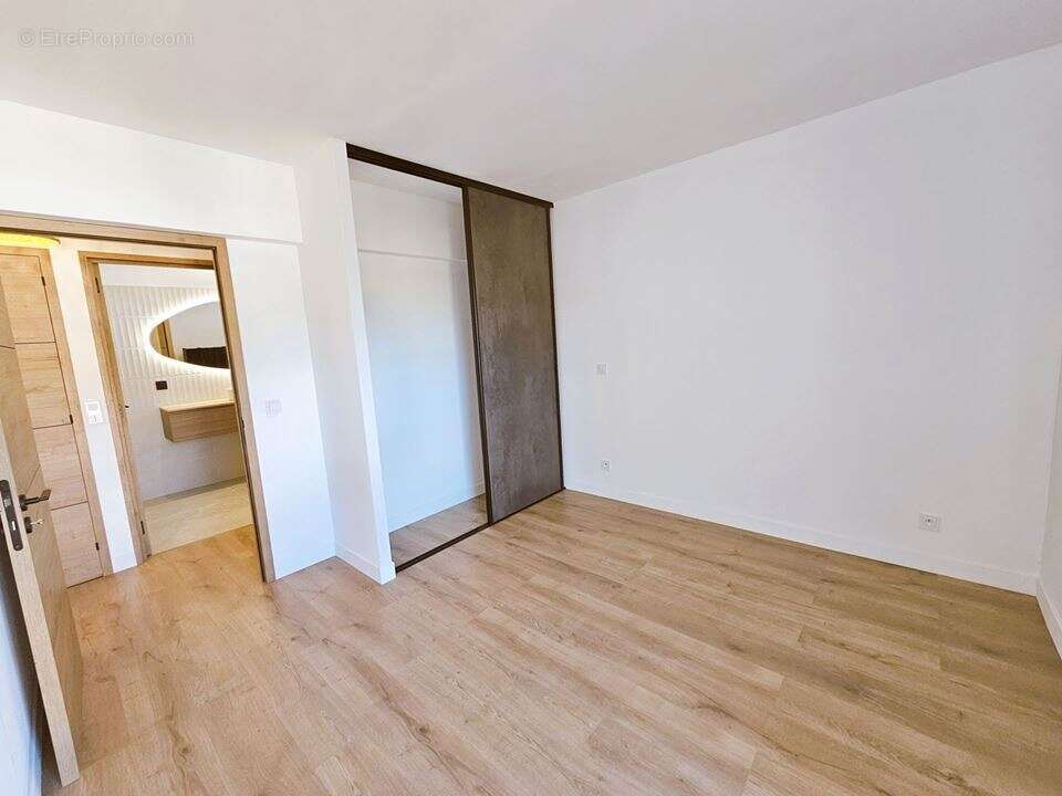 Appartement 80 m² à Mougins  - photo 8