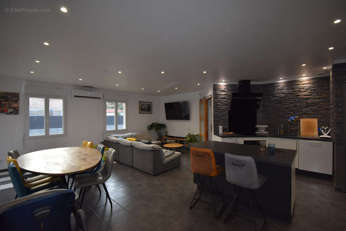 Maison à CINTEGABELLE