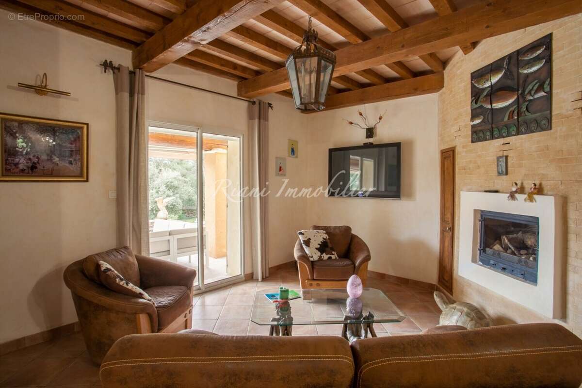 Maison à CABRIERES-D&#039;AVIGNON