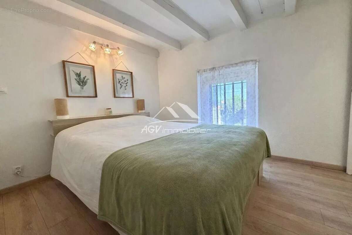 Maison à SAINT-PRIVAT-DES-VIEUX