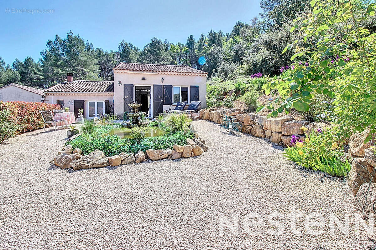 Maison à TRANS-EN-PROVENCE