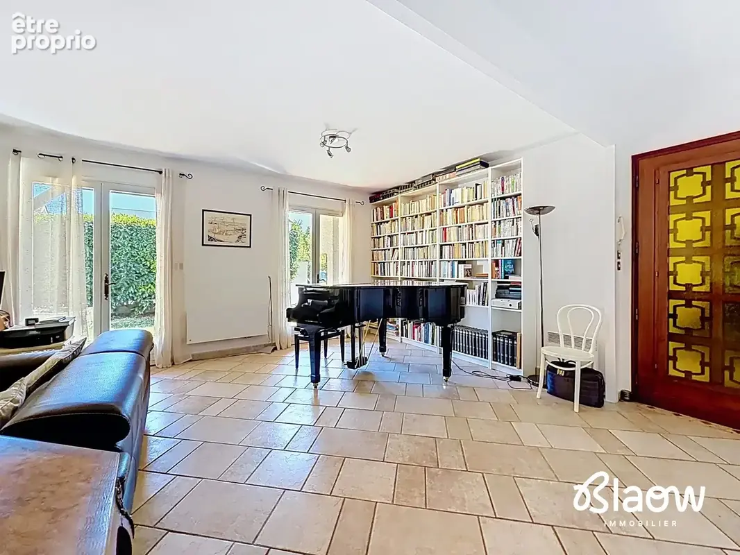 Maison 100 m² à Meyzieu  - photo 4