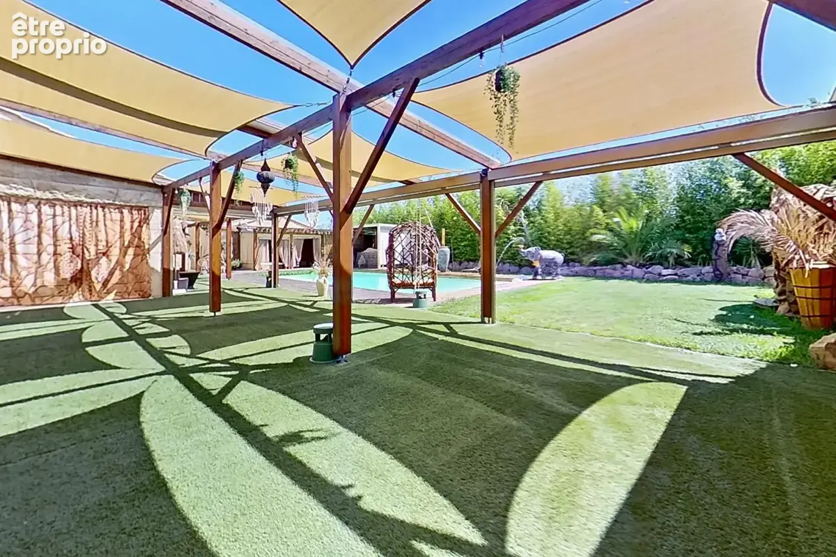 A vendre Solliès-Ville hameaux des DAIX  VILLA de 280 m² prestation de qualité - piscine - photo 11