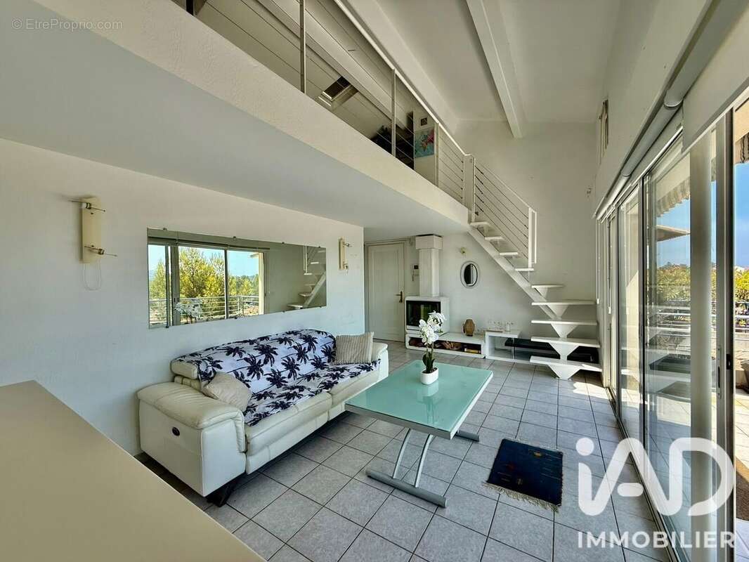 Photo 5 - Appartement à BORMES-LES-MIMOSAS