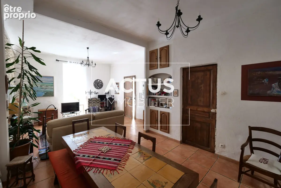Maison 4 pièces 101 m² à vendre à Salon-De-Provence (13300) - photo 4