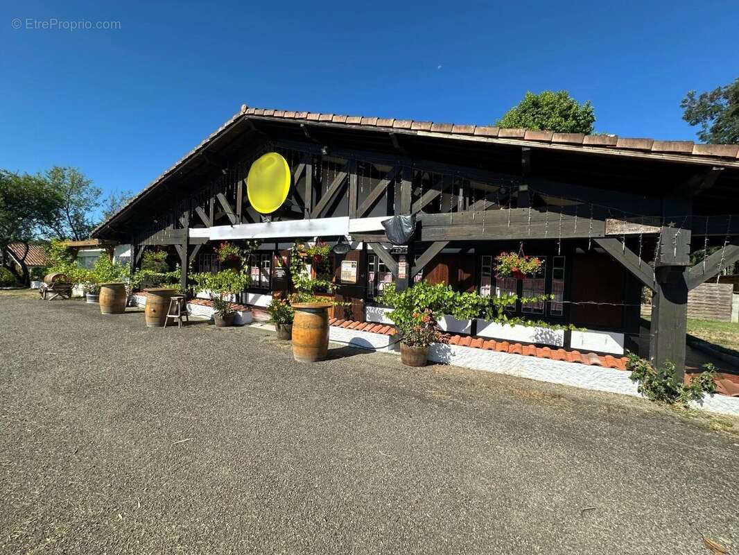 Commerce à MONT-DE-MARSAN