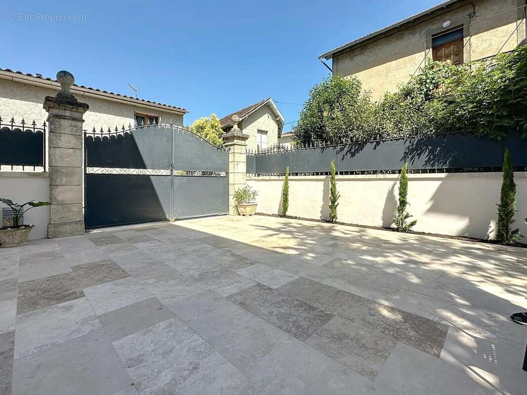 Photo 2 - Maison à CAHORS