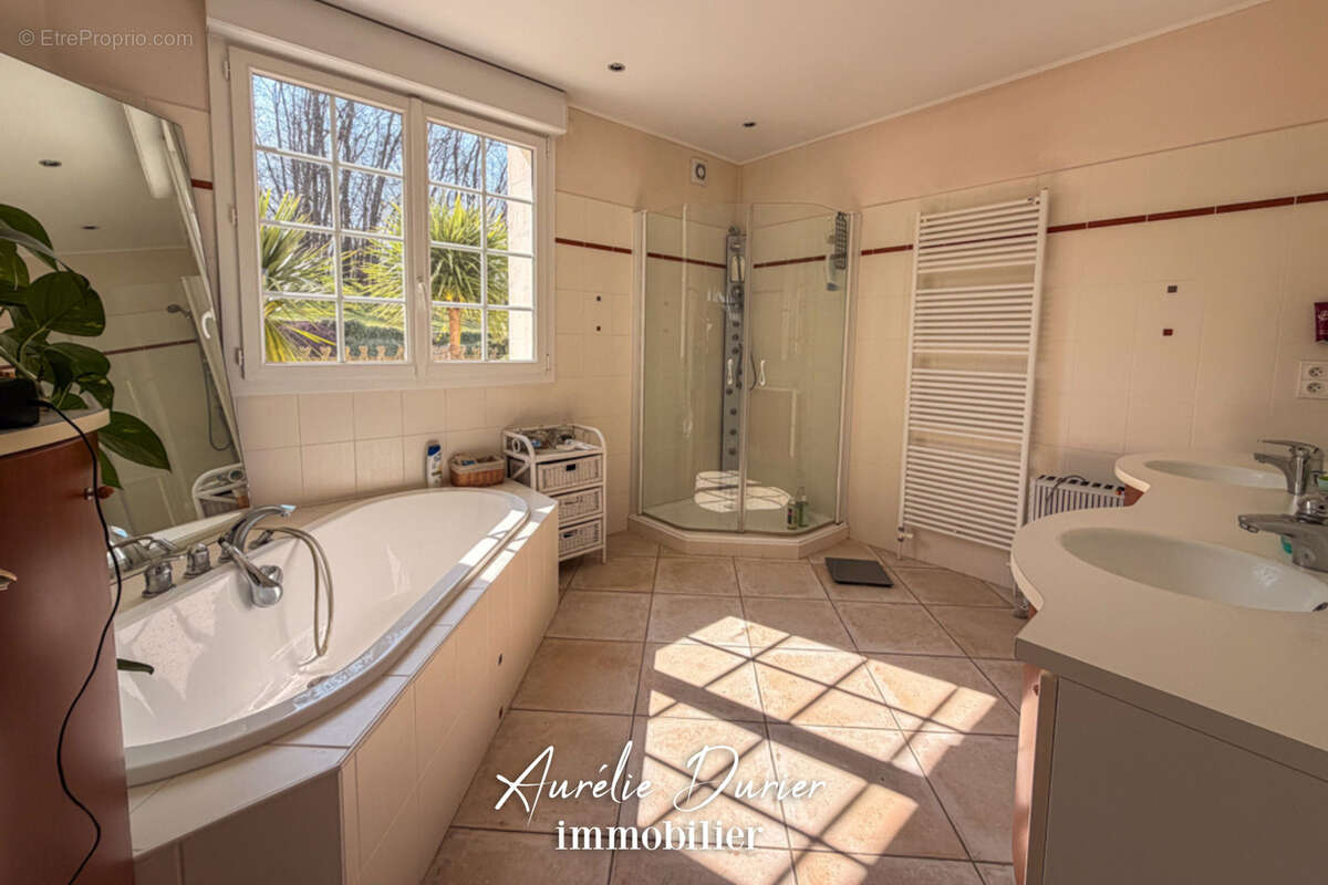 Maison à SAVONNIERES