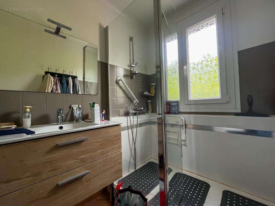 Maison à NOTRE-DAME-DE-GRAVENCHON