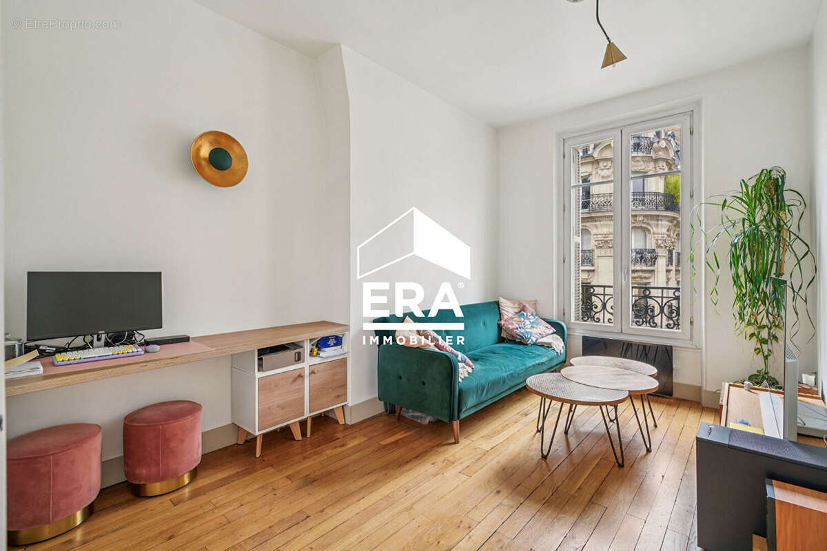 Appartement à PARIS-3E