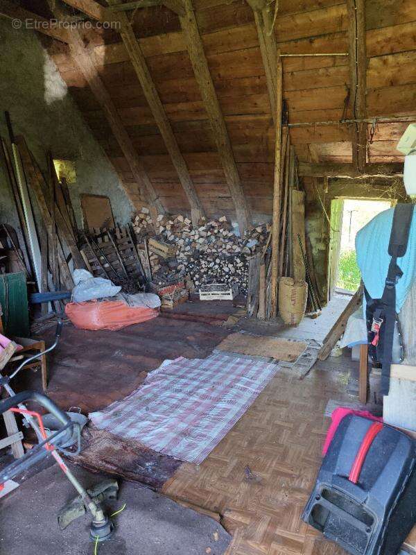 Maison à SAINT-SAUVES-D&#039;AUVERGNE