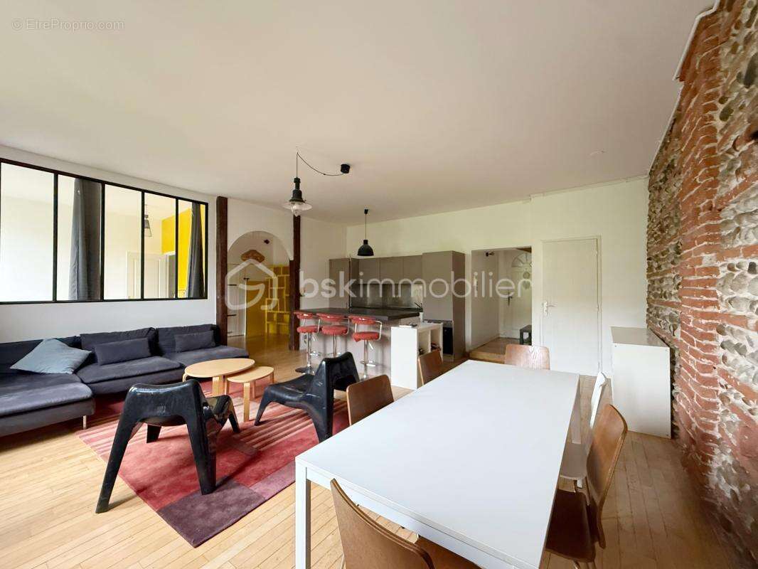 Toulouse – Boulevard de la Gare – Appartement T4 de caractère de 97 m² avec boxe - photo 4