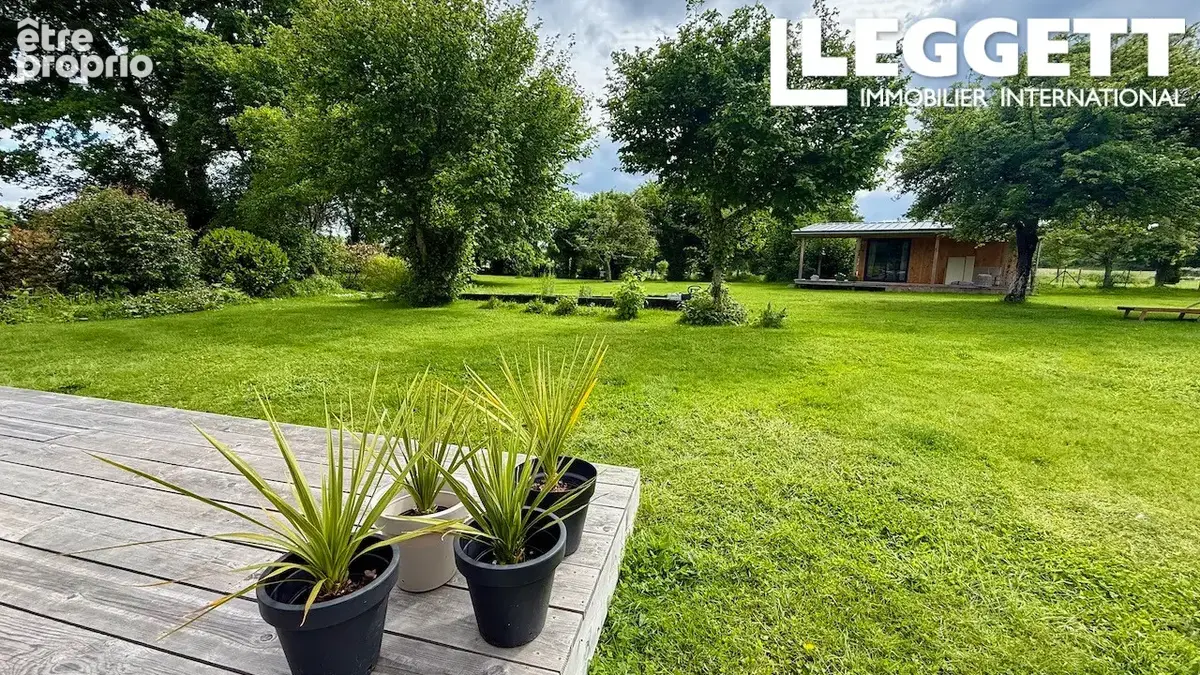 Charmante maison 2 chambres avec piscine chauffée, chalet de jardin et vue campagne – commerces à pied - photo 3