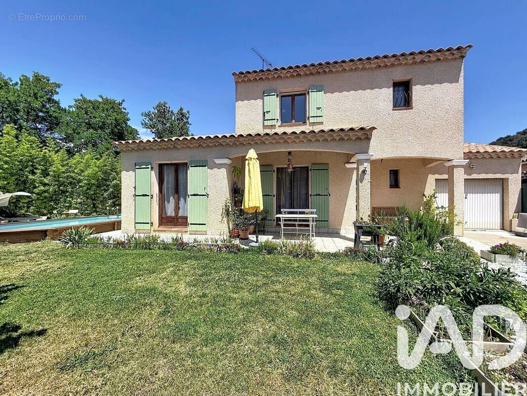 Photo 1 - Maison à SAINT-ZACHARIE