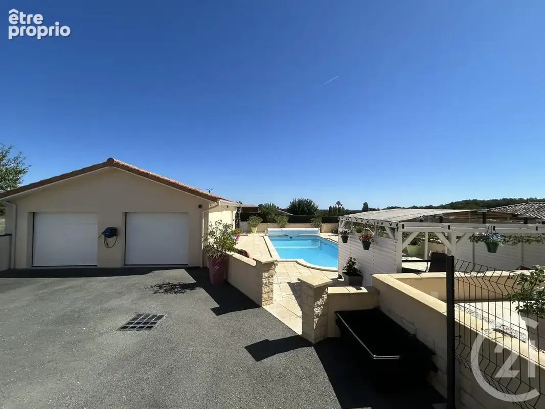 Maison 6 pièces 150 m² à vendre à Saint-Martin-De-Laye (33910) - photo 13
