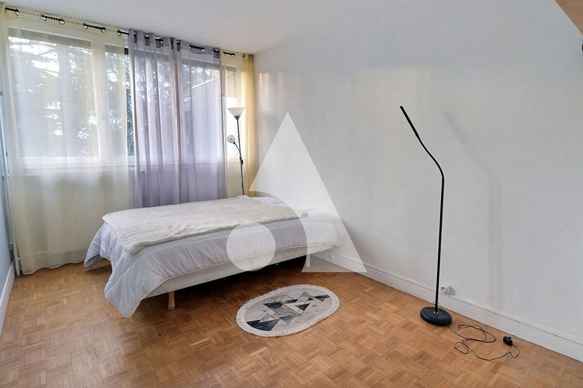 Appartement à MERY-SUR-OISE