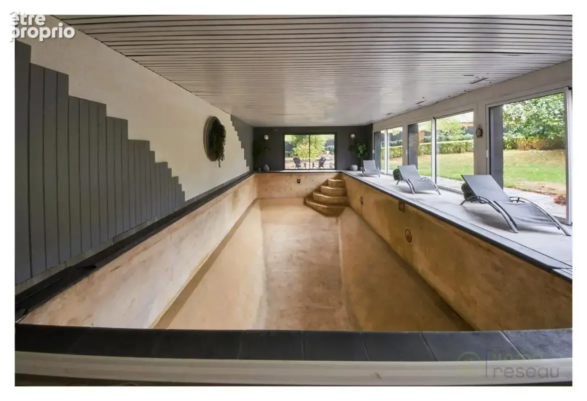 Maison 8 pièces 290 m² à vendre à Guipry (35480) - photo 8