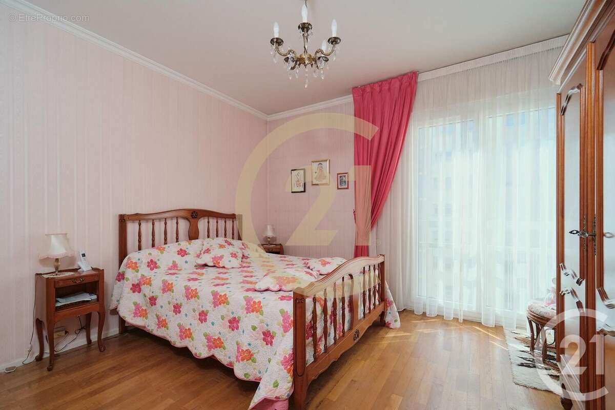 Appartement à LYON-8E