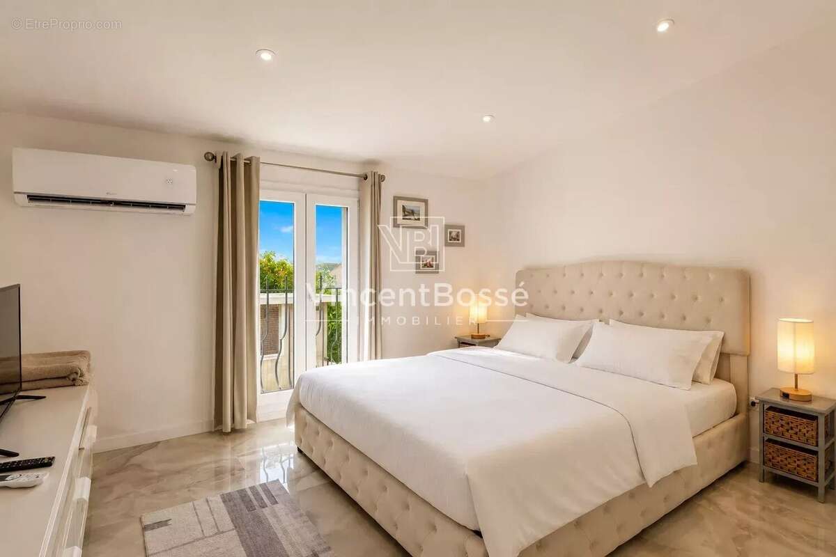 NICE – Saint-Roman de Bellet  Villa rénovée de 202 m² avec appartement indépendant, piscine chauffée et terrain de 1 700 m² - photo 6