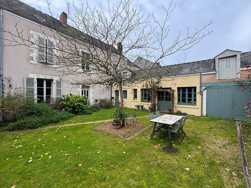 Maison à CHATEAU-GONTIER