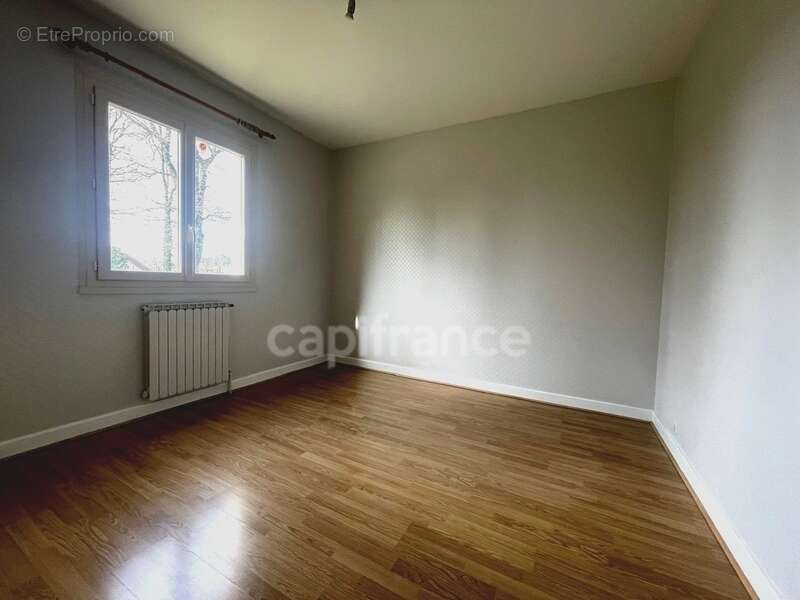 Maison à JUGEALS-NAZARETH