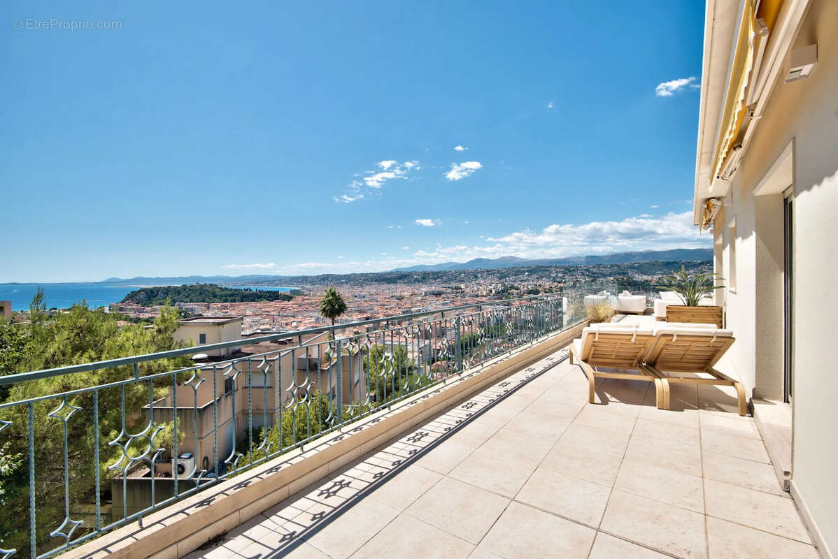 Appartement à NICE