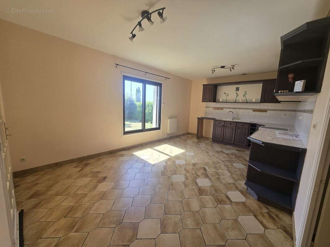 Maison 192 m² à Sacquenville  - photo 4