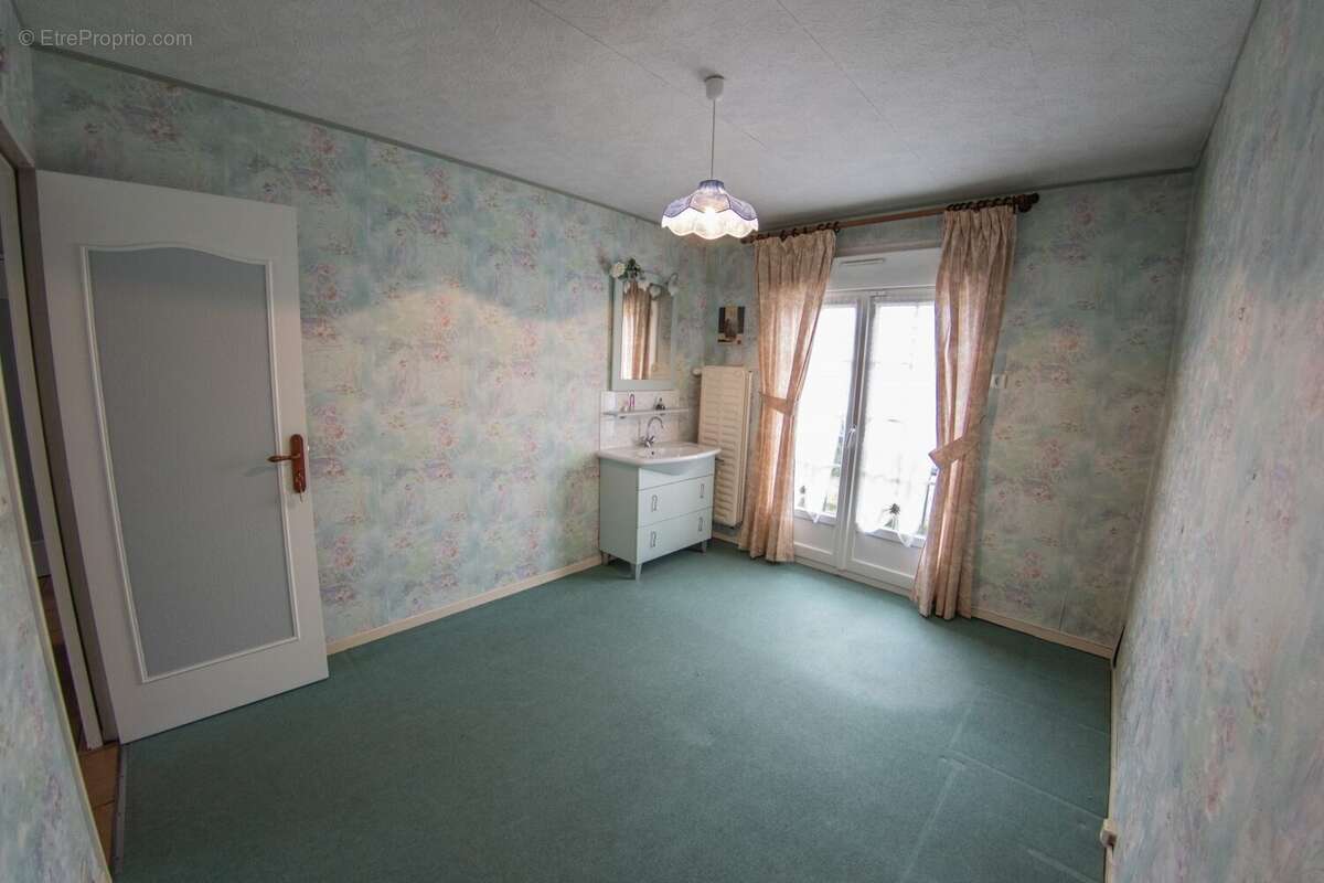 Chambre 1 - Maison à MEZY-SUR-SEINE