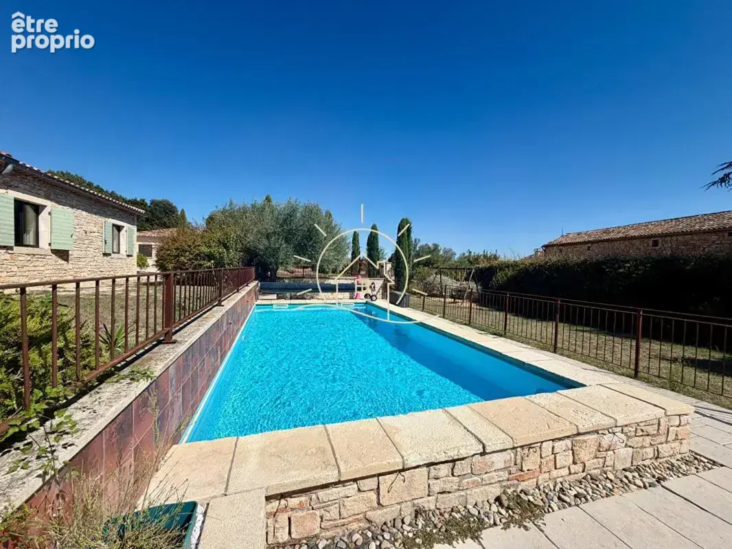 Charmante villa de plain-pied avec piscine à Orgnac-l'Aven - photo 2