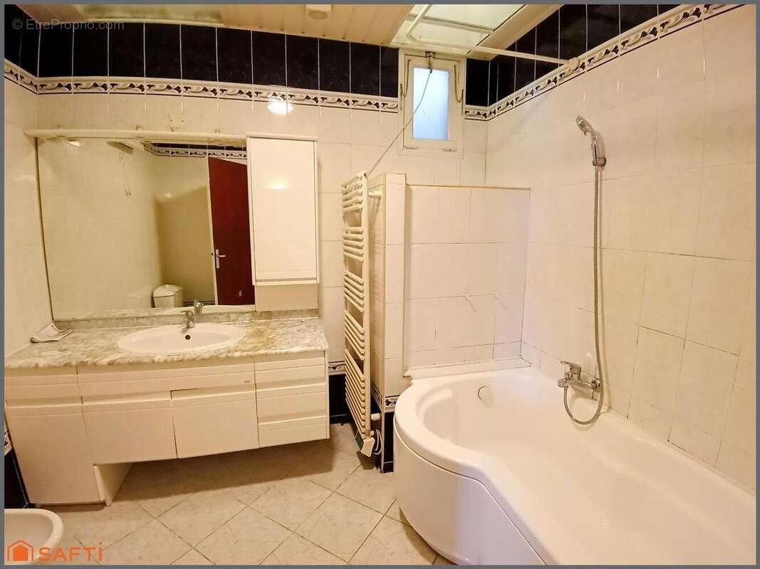 Photo 9 - Appartement à OLORON-SAINTE-MARIE