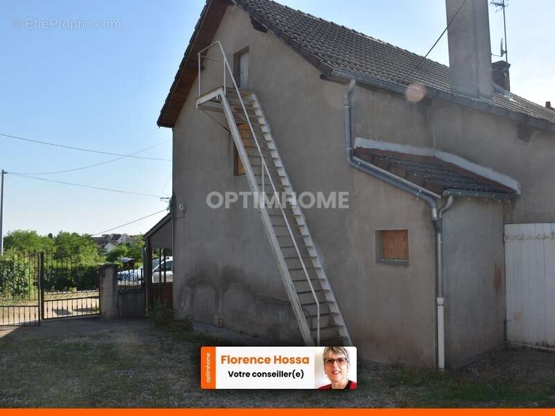 Maison à vendre 5 pièces CIRY LE NOBLE (71) - photo 9